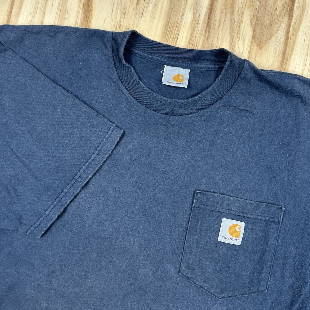 Y2K Vintage Carhartt Men's Large Blue Heavyweight Sun Faded Pocket T-Shirt